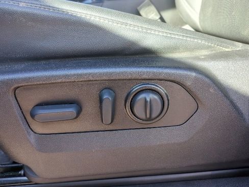 Used 2022 Chevrolet Silverado 2500 LTZ w/ LTZ Premium Package image 15