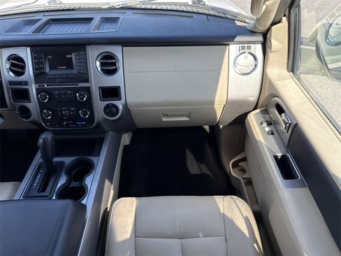 Used 2016 Ford Expedition XLT w/ Equipment Group 201A image 17