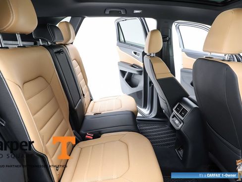 Used 2025 Volkswagen Atlas Cross Sport SEL R-Line AWD/4WD image 38
