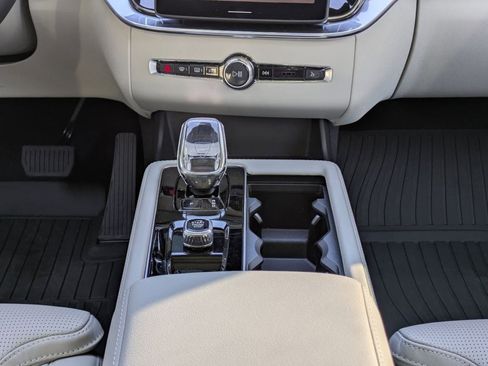 New 2026 Volvo XC90 T8 Ultra w/ Lounge Package AWD/4WD image 26