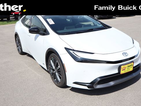 Used 2023 Toyota Prius XLE AWD/4WD image 1