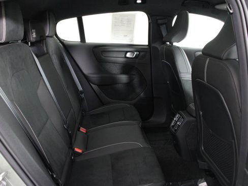 Certified 2023 Volvo C40 P8 Recharge Plus AWD/4WD image 28