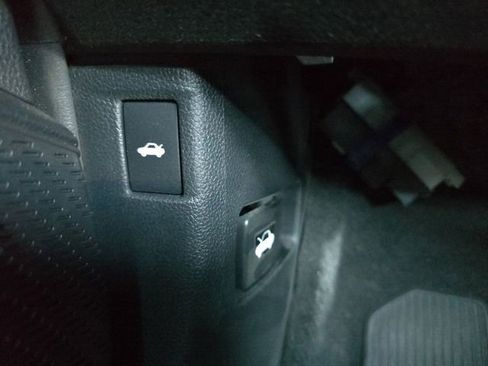 Used 2024 Honda Accord LX image 10
