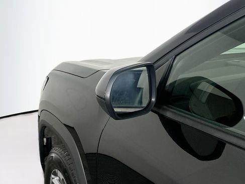 Used 2025 GMC Terrain Elevation image 16