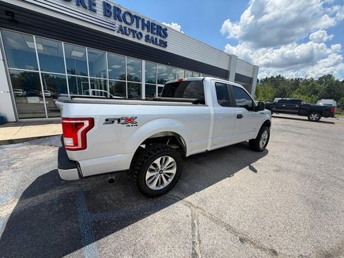 Used 2017 Ford F150 XL w/ Equipment Group 101A Mid AWD/4WD image 4
