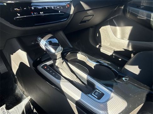 Used 2024 Buick Envista Avenir image 19