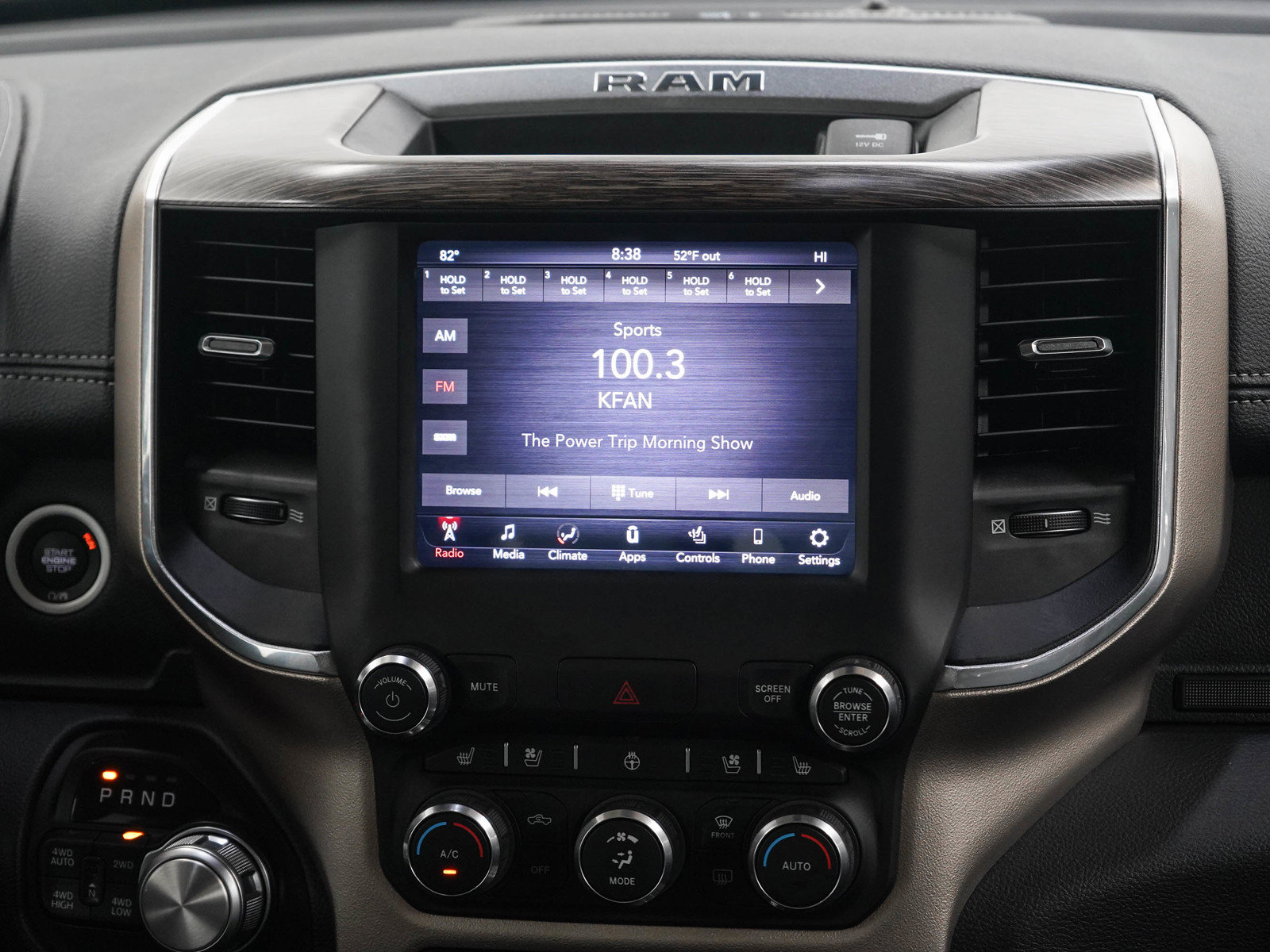 Used 2019 RAM 1500 Laramie AWD/4WD image 15
