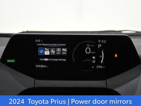 Used 2024 Toyota Prius LE image 12
