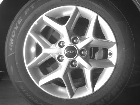 Used 2025 Kia Soul LX w/ LX Technology Package FWD image 20