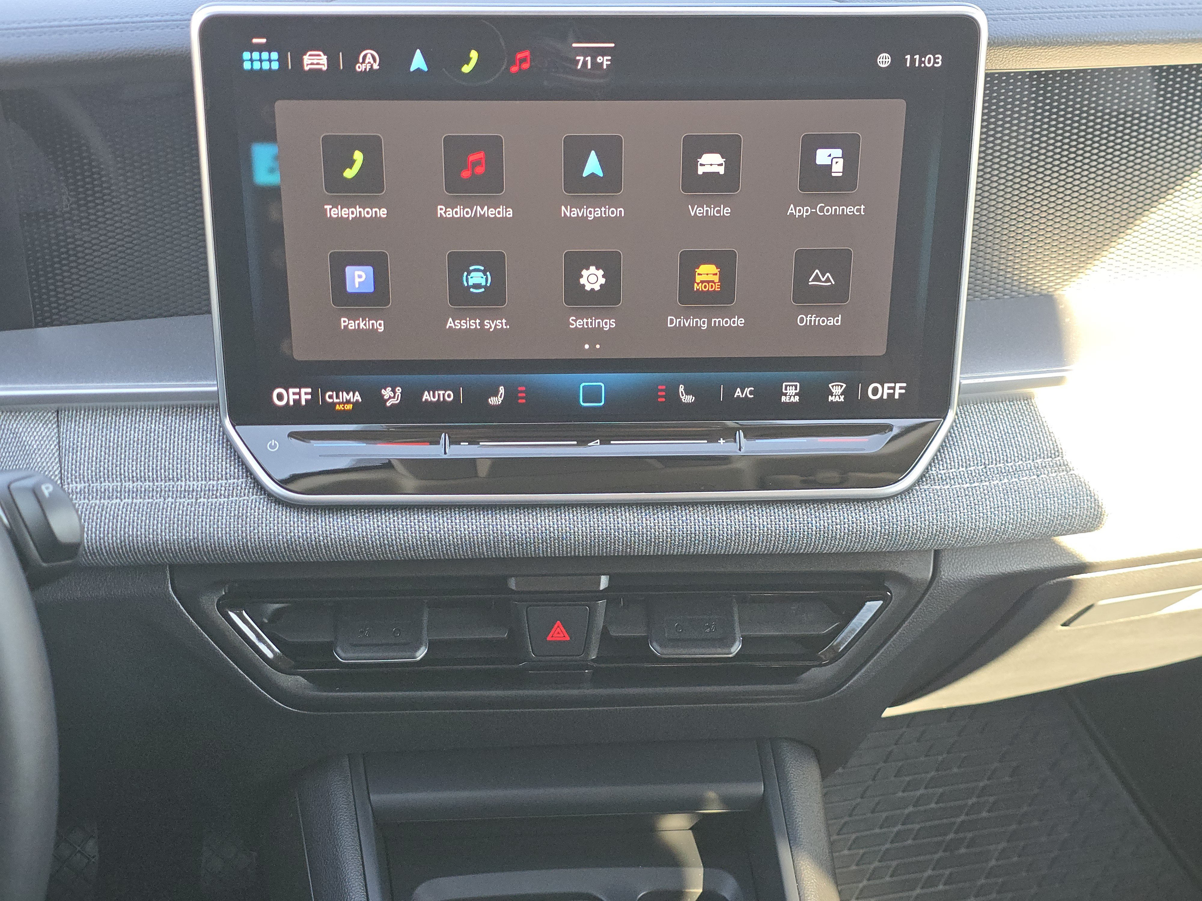 Certified 2025 Volkswagen Tiguan S AWD/4WD image 24