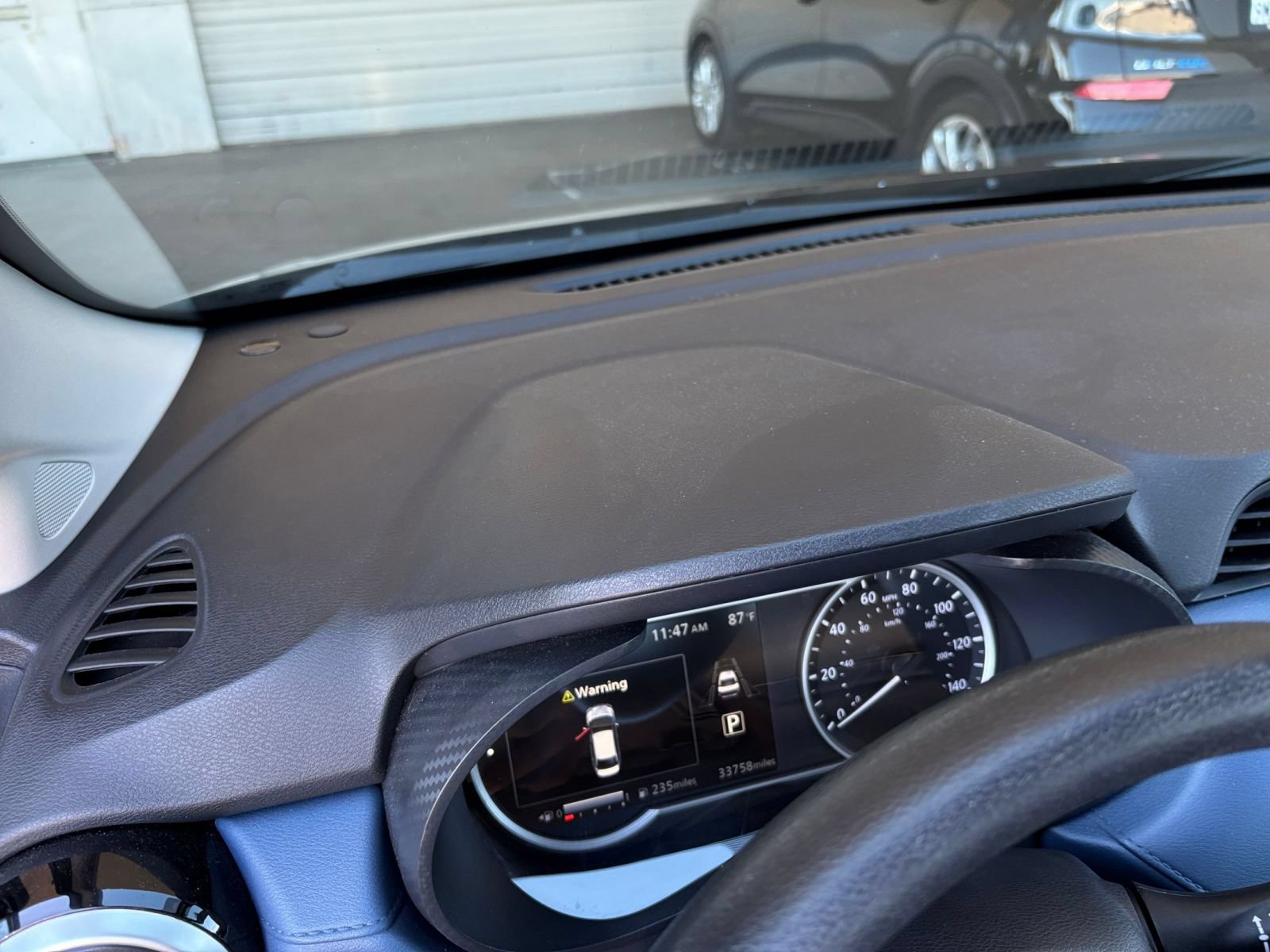 Used 2025 Nissan Versa SV FWD image 32