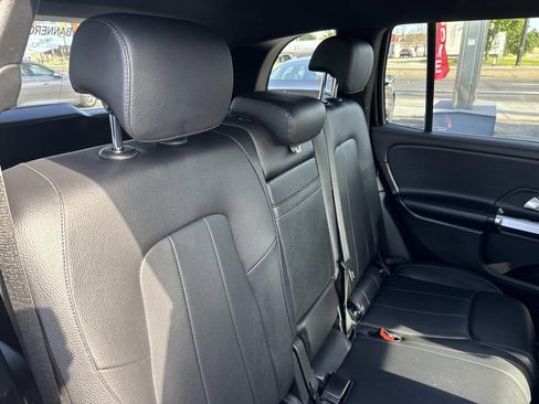 Used 2020 Mercedes-Benz GLB 250 image 9