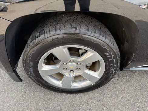 Used 2018 Chevrolet Suburban Premier image 51