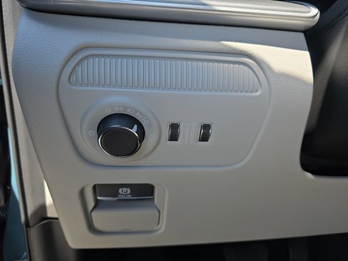 New 2026 Jeep Grand Wagoneer L 4WD image 22