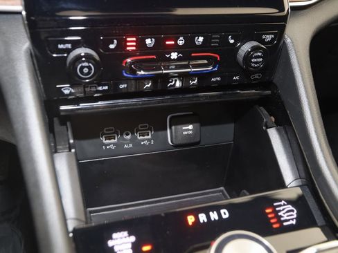 Used 2024 Jeep Grand Cherokee L Summit w/ High Altitude Package image 33