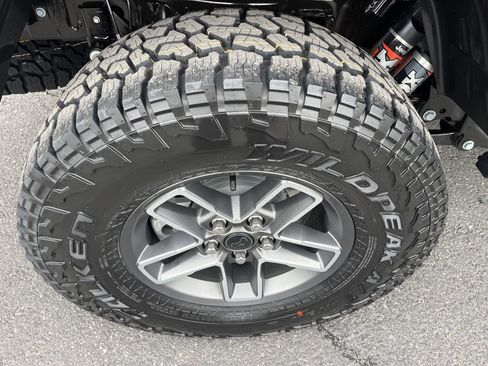 New 2026 Jeep Gladiator Mojave image 11