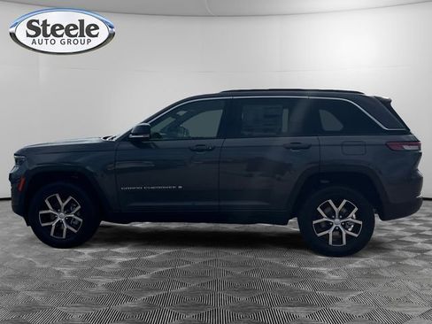 New 2025 Jeep Grand Cherokee Limited w/ Luxury Tech Group II image 2