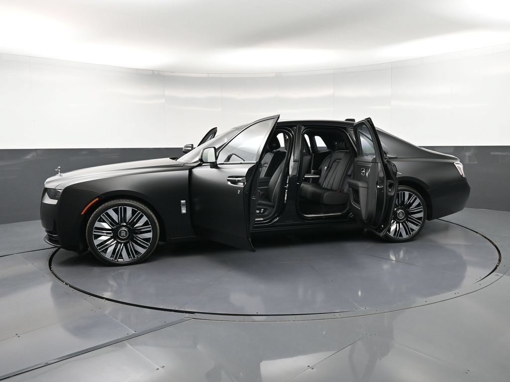 Used 2026 Rolls-Royce Ghost AWD/4WD image 41