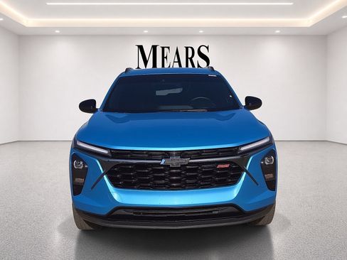 Used 2025 Chevrolet Trax RS w/ Driver Confidence Package FWD image 8