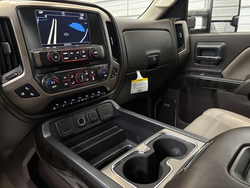 Used 2016 GMC Sierra 2500 Denali w/ Duramax Plus Package image 20