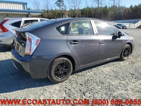 Used 2014 Toyota Prius Two image 4