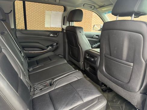 Used 2015 Chevrolet Suburban LT image 36