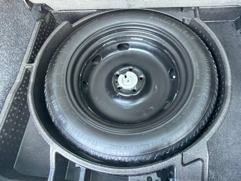 Used 2016 Volkswagen Tiguan SE FWD image 14