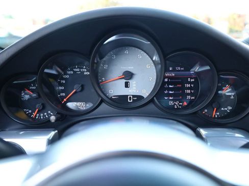 Used 2019 Porsche 911 Carrera 4S image 9
