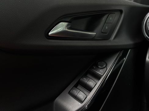 Used 2025 Chevrolet Equinox LT FWD image 19