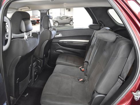 Used 2019 Dodge Durango SXT image 12