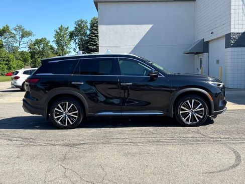Used 2023 INFINITI QX60 Sensory w/ Vision Package AWD/4WD image 2