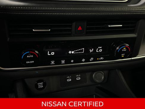 Certified 2025 Nissan Rogue SV AWD/4WD image 19