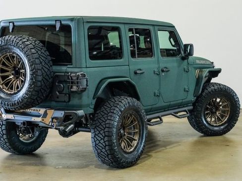 Used 2025 Jeep Wrangler Unlimited Rubicon w/ Technology Group image 6