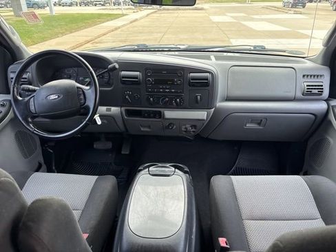 Used 2005 Ford F250 XL image 22