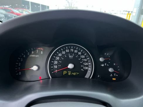 Used 2012 Kia Sedona LX w/ PWR Pkg image 31