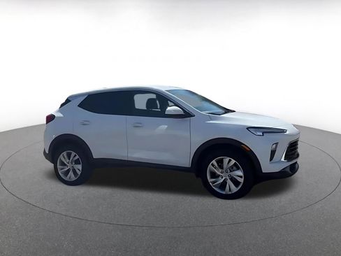 Used 2025 Buick Encore GX Preferred image 2