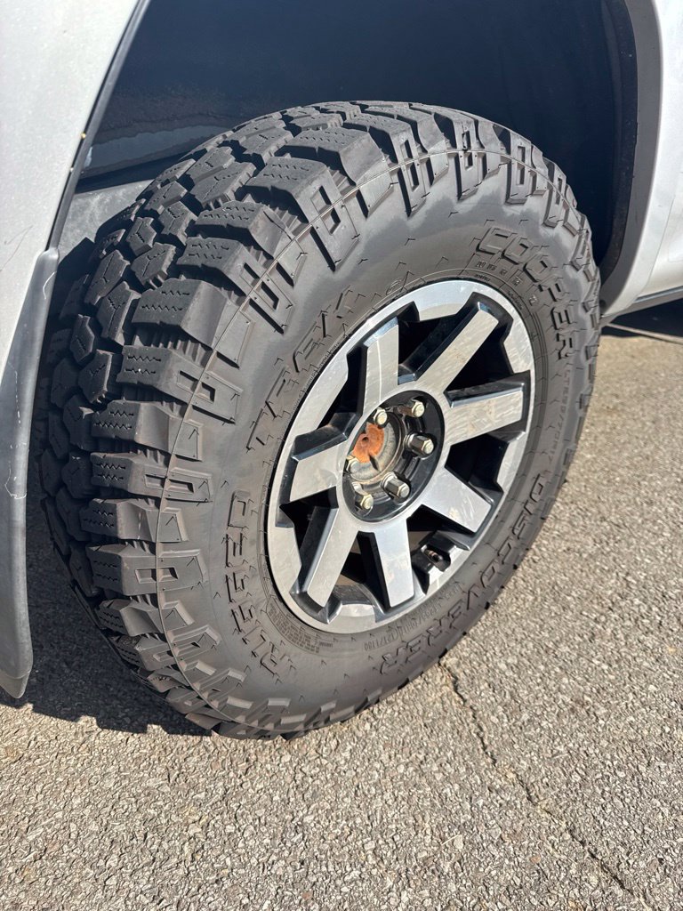 Used 2019 Toyota 4Runner TRD Off-Road AWD/4WD image 8