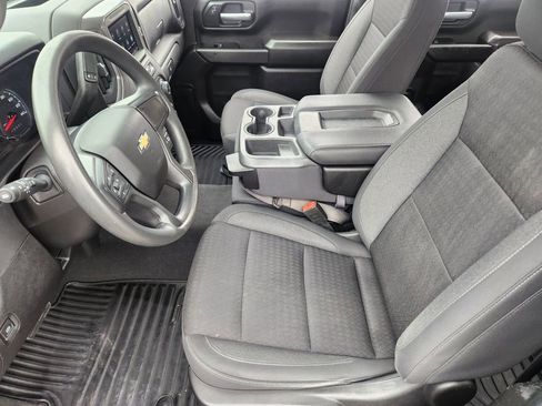 Used 2024 Chevrolet Silverado 2500 Custom w/ Custom Value Package image 14