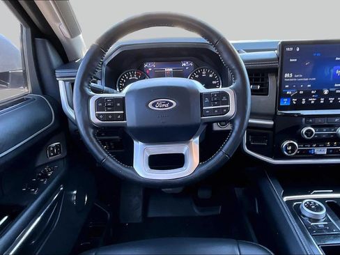 Used 2023 Ford Expedition XLT RWD image 6