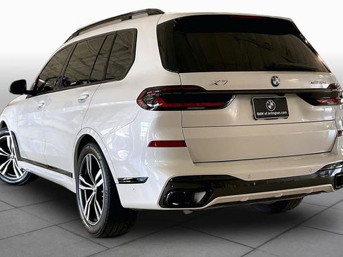 Used 2024 BMW X7 xDrive40i w/ M Sport Package AWD/4WD image 11