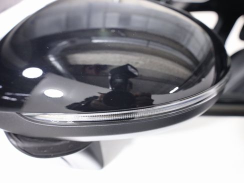 Certified 2025 Mercedes-Benz GLC 300 4MATIC image 49