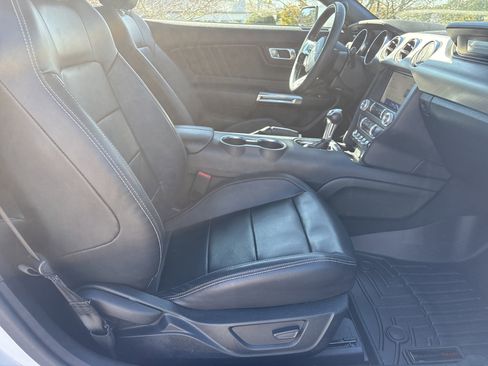 Used 2023 Ford Mustang Premium image 12