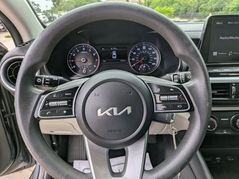 Certified 2023 Kia Forte LXS FWD image 26