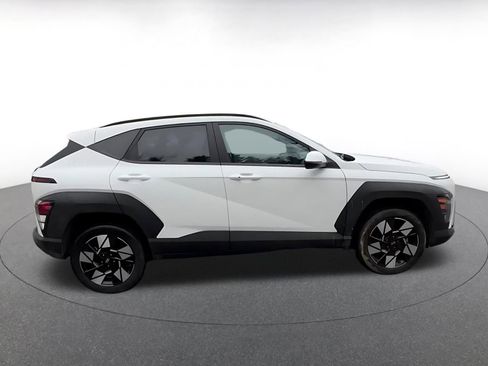 Used 2025 Hyundai Kona SEL image 16