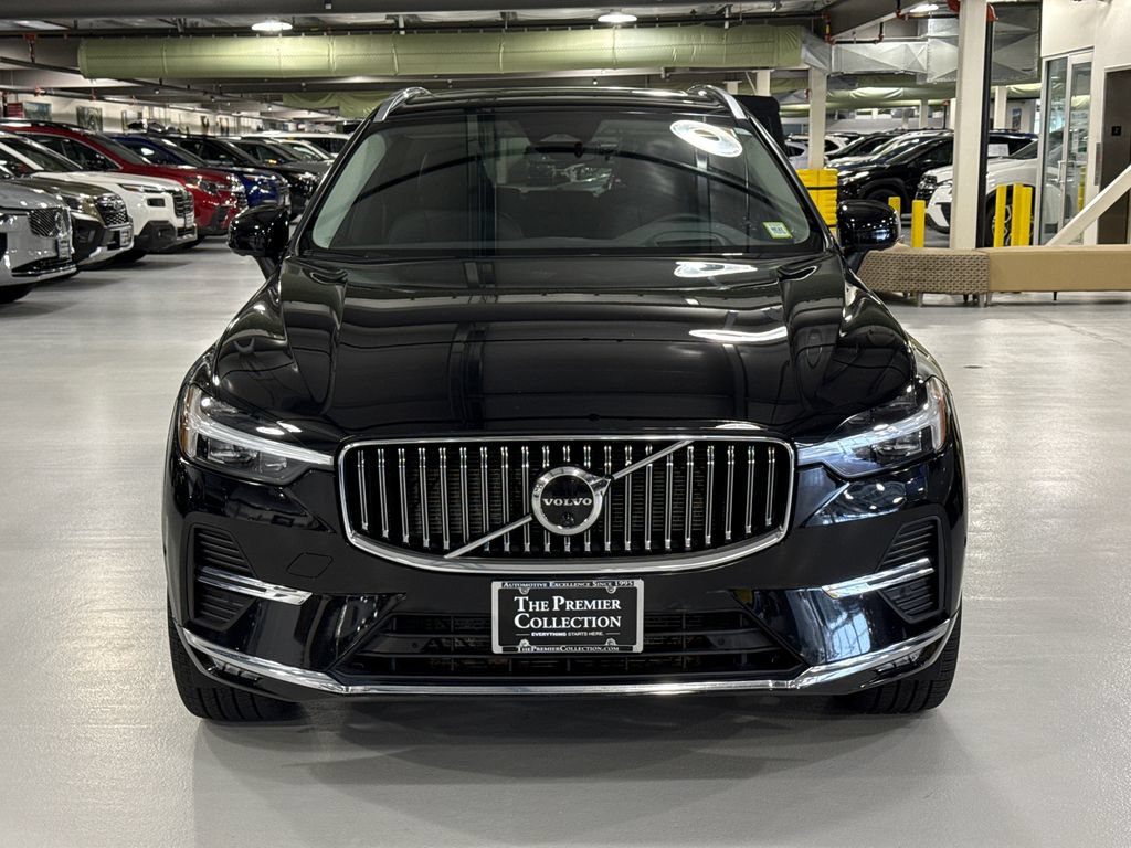 Certified 2023 Volvo XC60 B6 Ultimate w/ Protection Package Premier AWD/4WD image 6