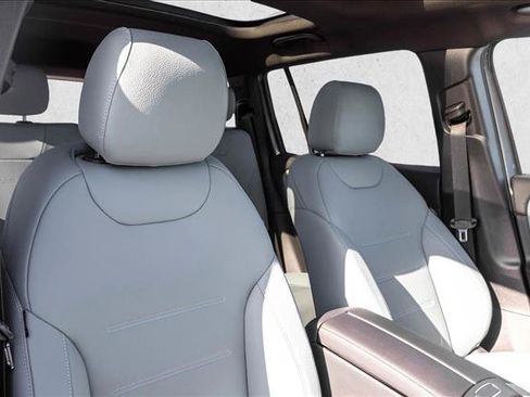 New 2026 Mercedes-Benz GLB 250 4MATIC image 30