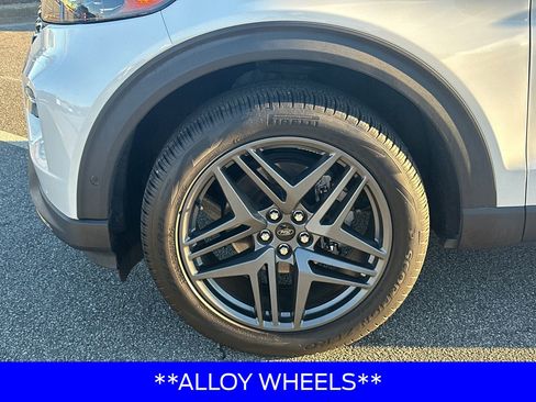 Used 2020 Ford Explorer ST w/ Premium Technology Package image 11