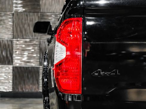 Used 2019 Toyota Tundra SR5 w/ SR5 Upgrade Package image 57