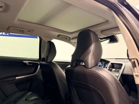Used 2015 Volvo XC60 T6 Platinum FWD image 21
