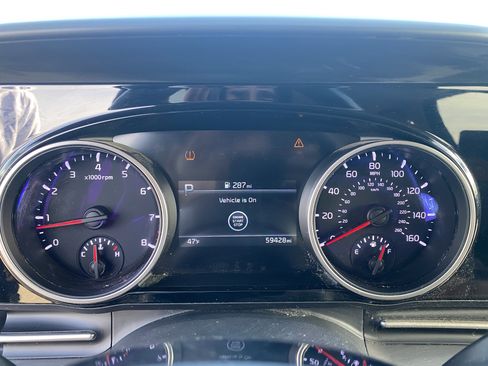 Used 2022 Kia Carnival SX image 9